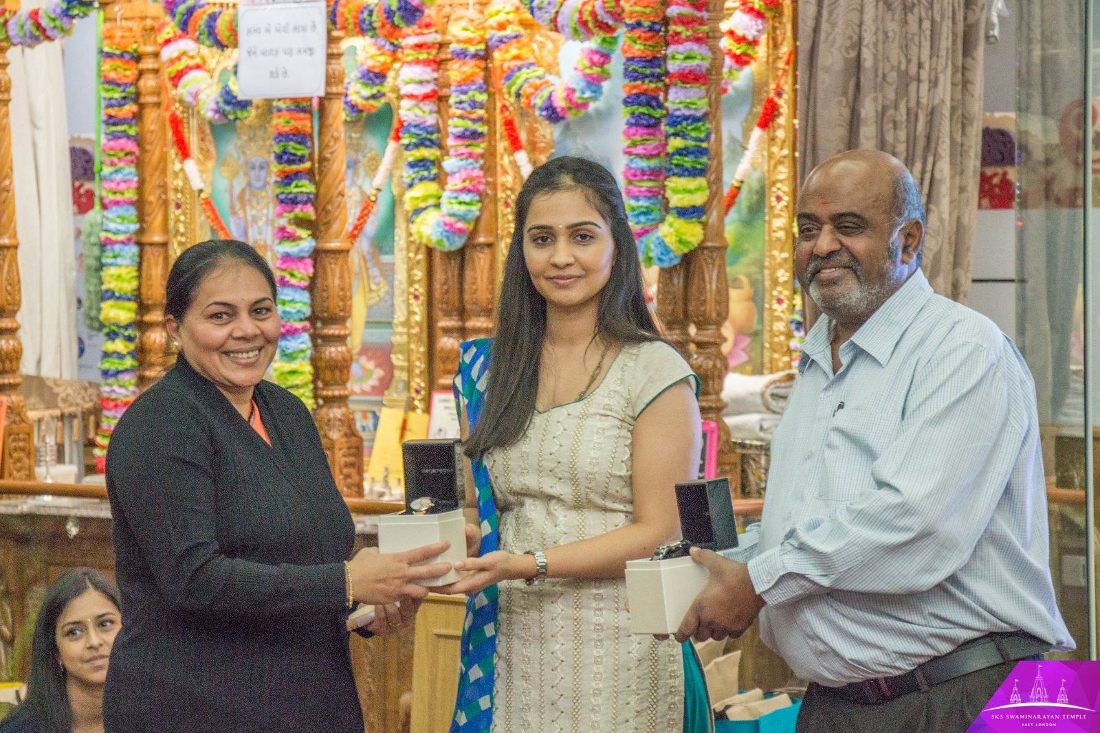 ©1987-2017 SKS Swaminarayan Temple East London